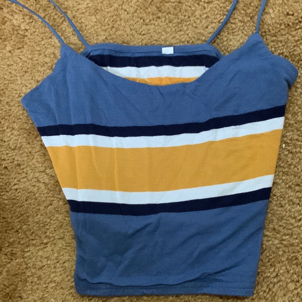Basic pac sun crop top.